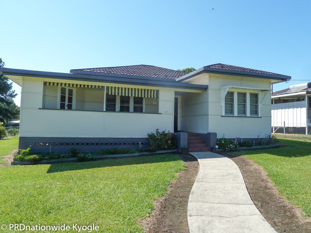 45 Lindsay Street WOODENBONG 1