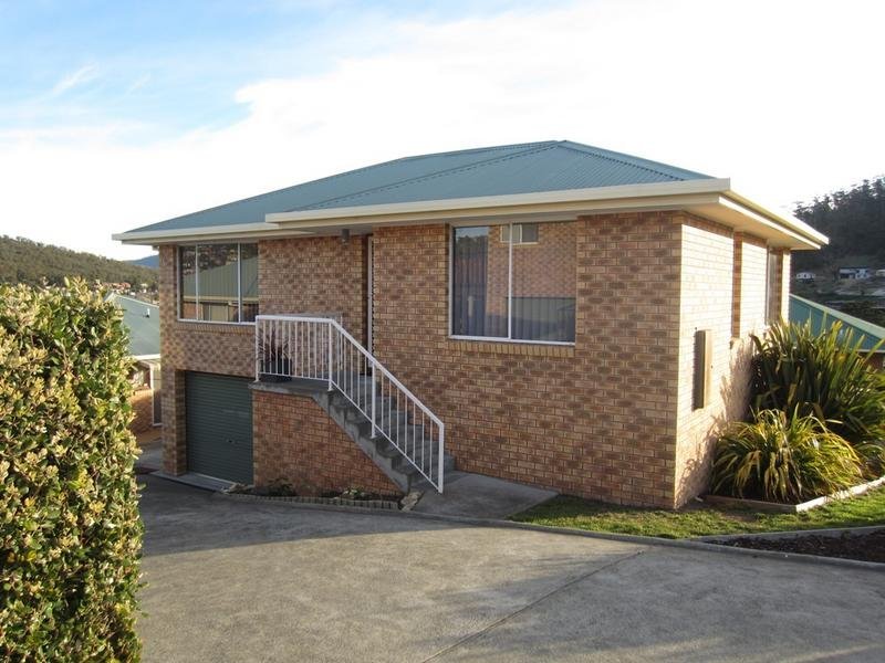 4/5 Llenroc Street GEILSTON BAY 1