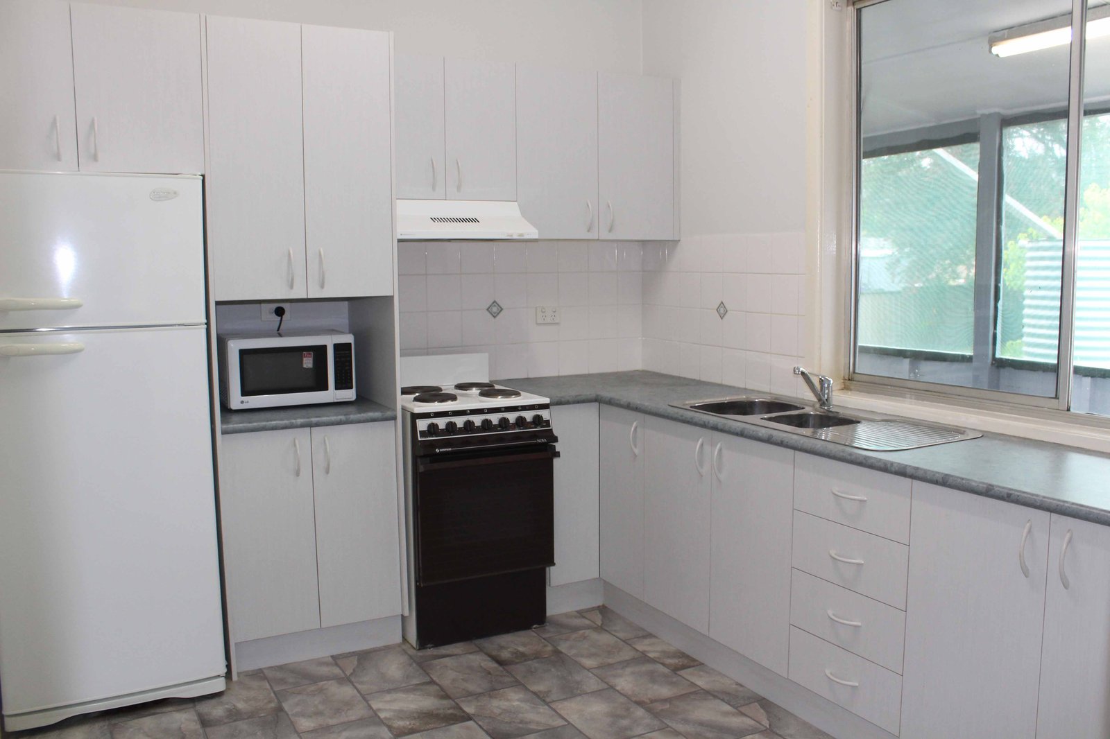 45 Lockhart Street ADELONG 6