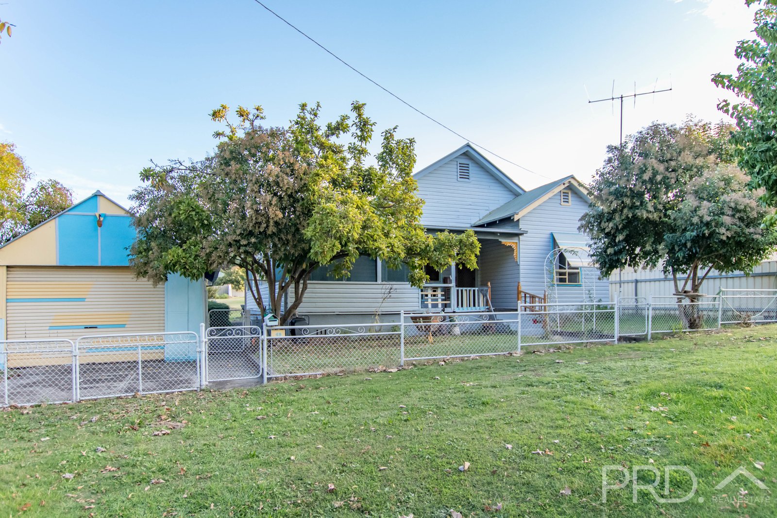 45 Lockhart Street ADELONG 1