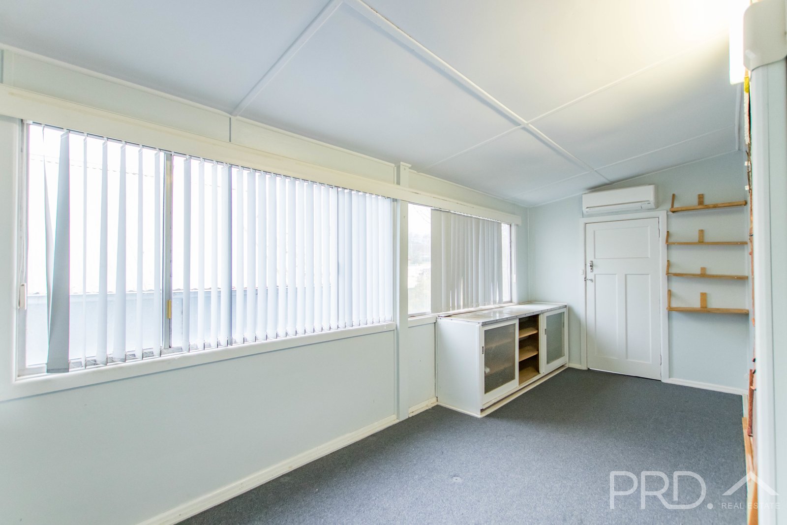 45 Lockhart Street ADELONG 11