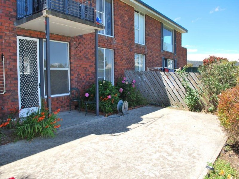 4/5 Luttrell Avenue BELLERIVE 1