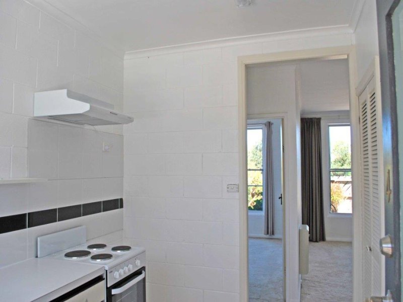4/5 Luttrell Avenue BELLERIVE 2