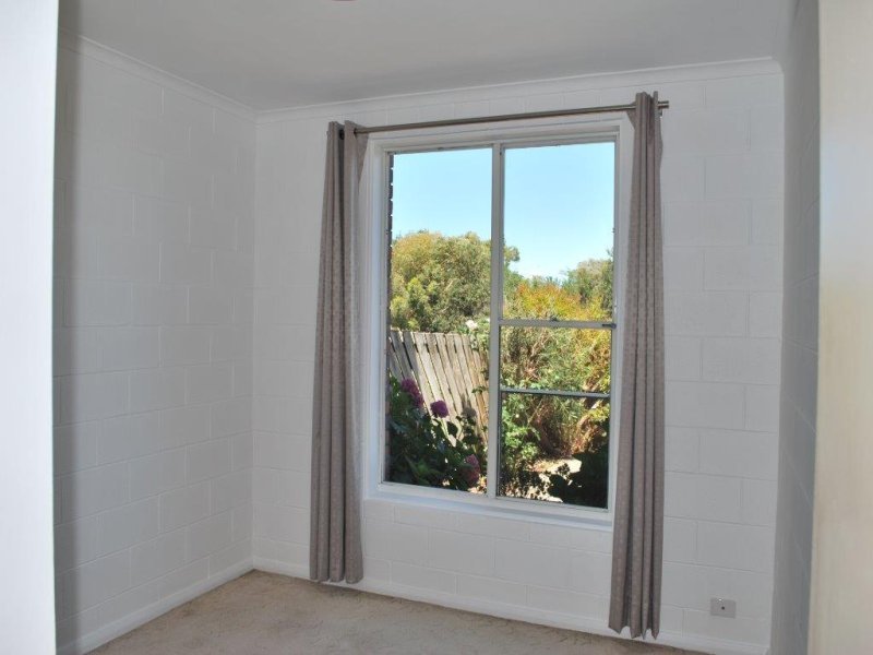 4/5 Luttrell Avenue BELLERIVE 8