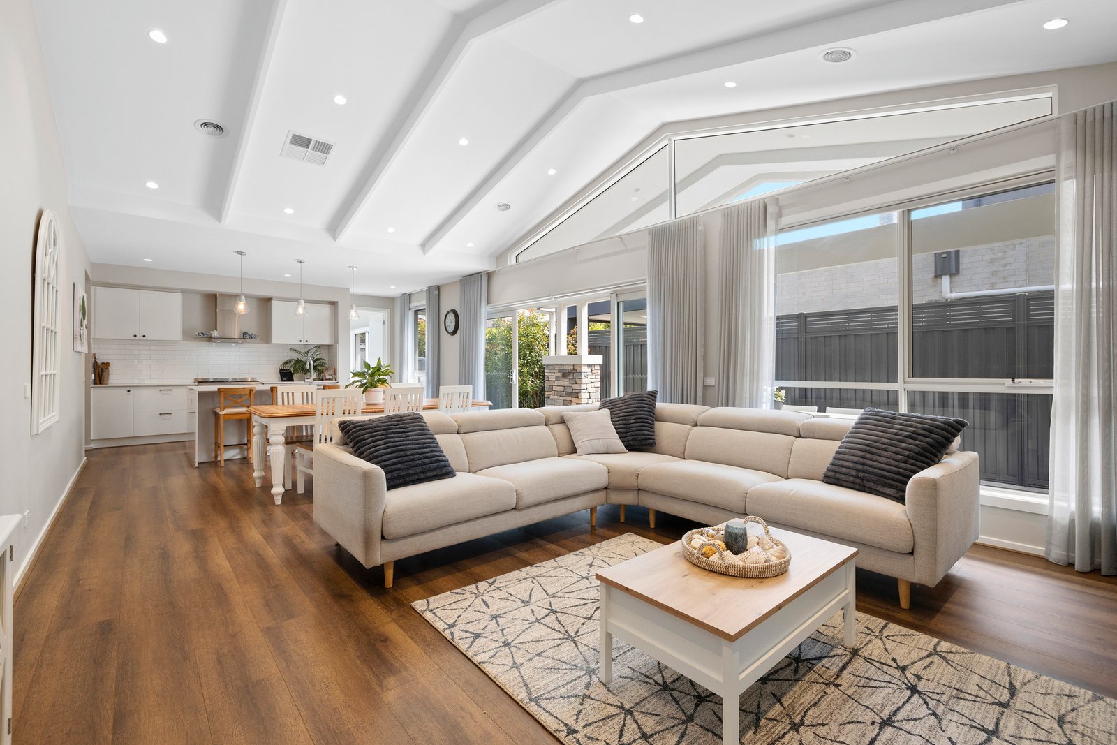 Gallery: 45 Mundy Street