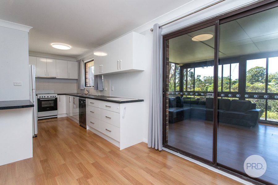 45 Muru Avenue WINMALEE 6