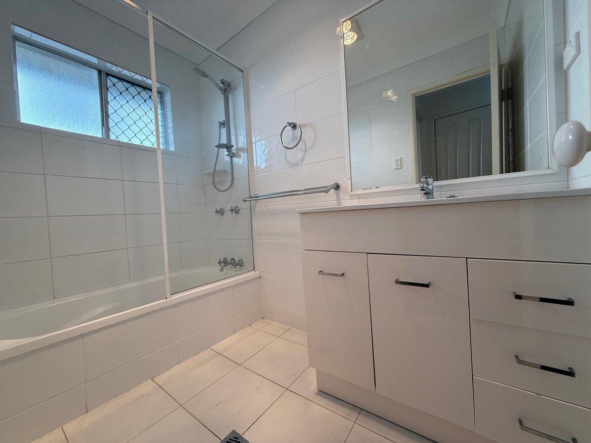 45 Nobby Parade MIAMI 11
