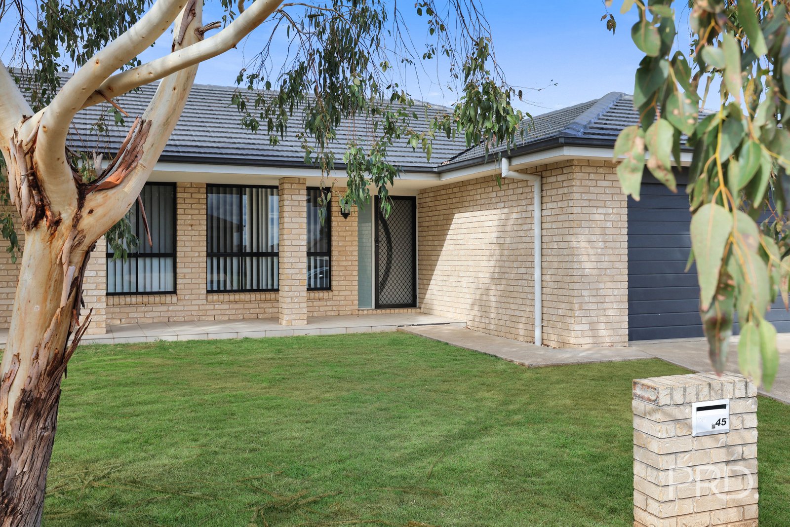 45 Orley Drive OXLEY VALE 4