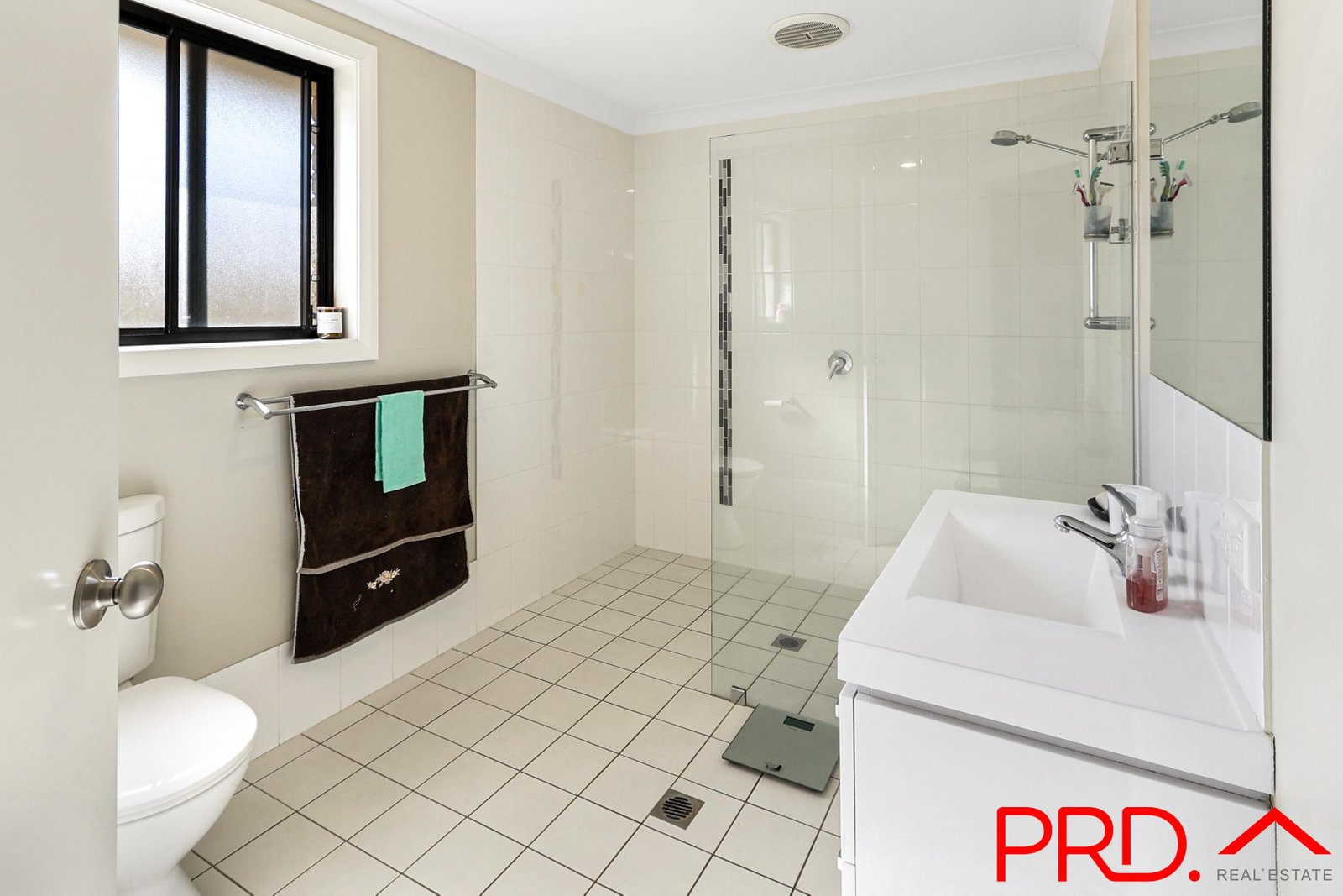 45 Orley Drive TAMWORTH 8