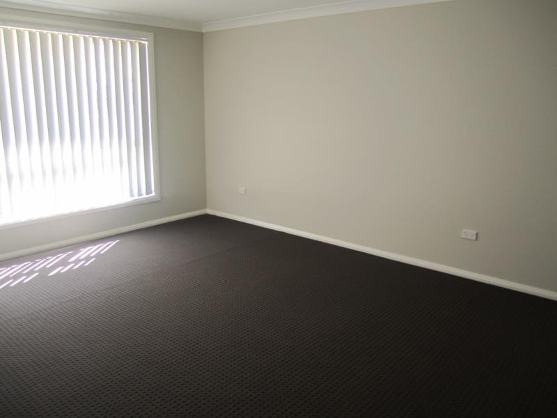 45 Orley Drive TAMWORTH 4