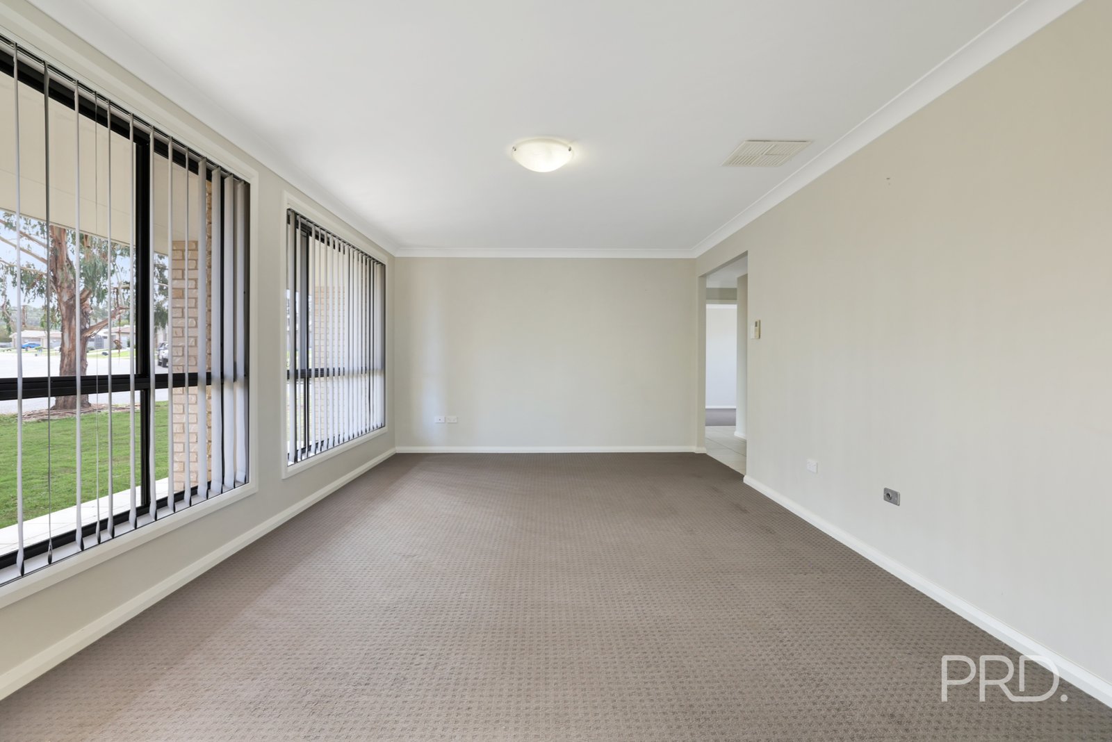 45 Orley Drive TAMWORTH 3
