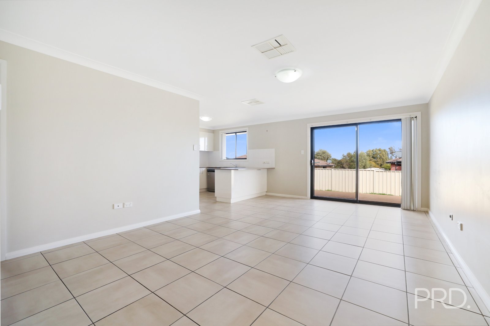 45 Orley Drive TAMWORTH 4