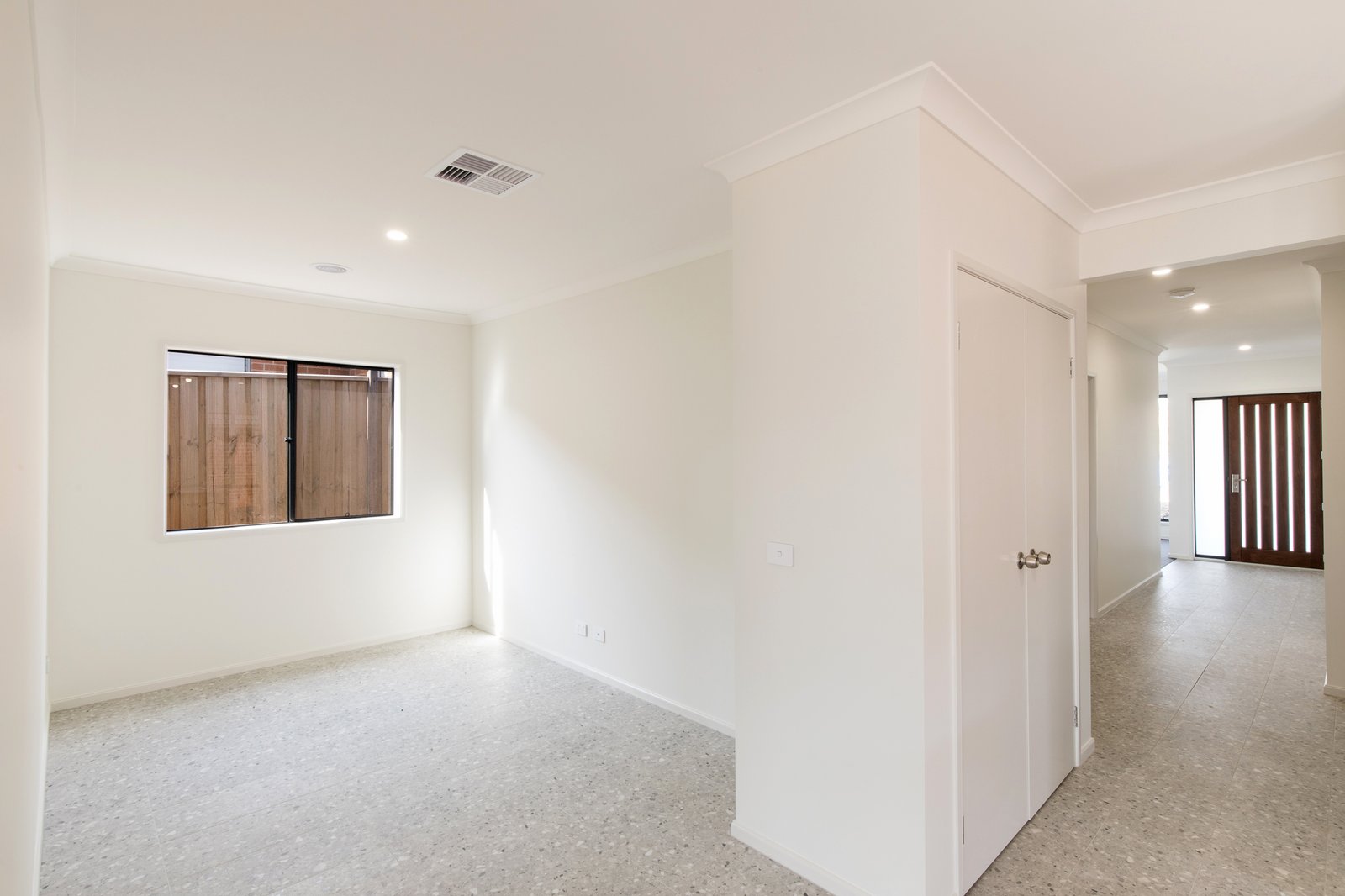 Gallery: 45 Patriot Crescent
