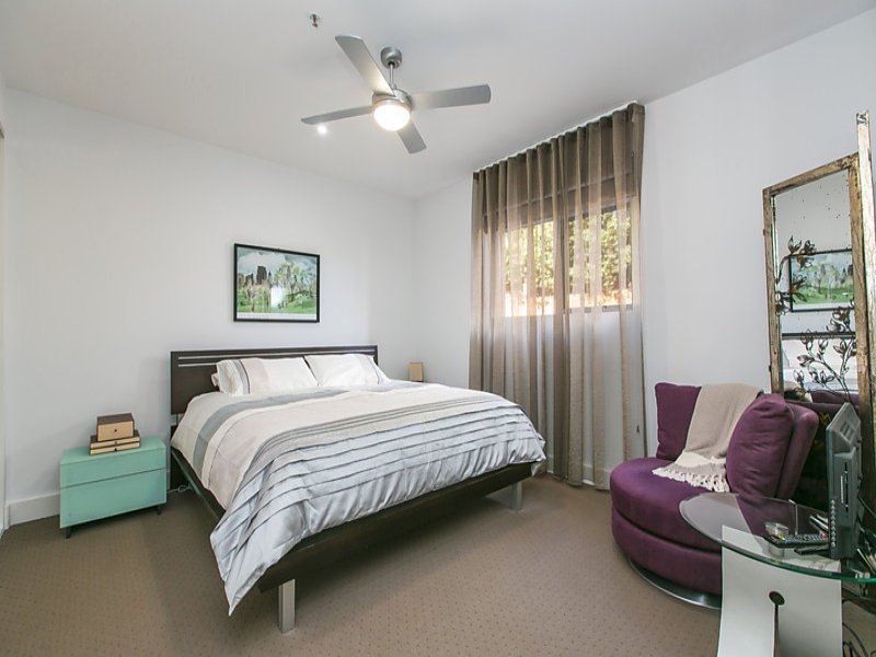 Gallery: 4/5 Phillip Street