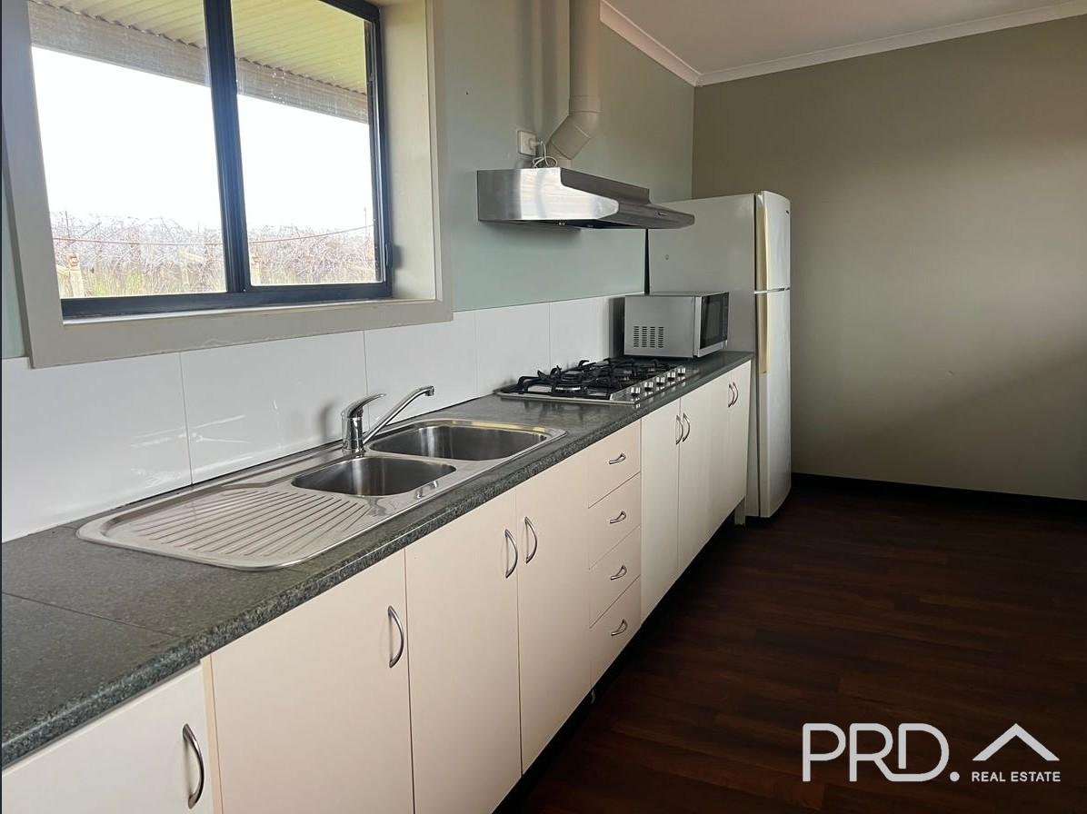 45 Pumps Road RED CLIFFS 3