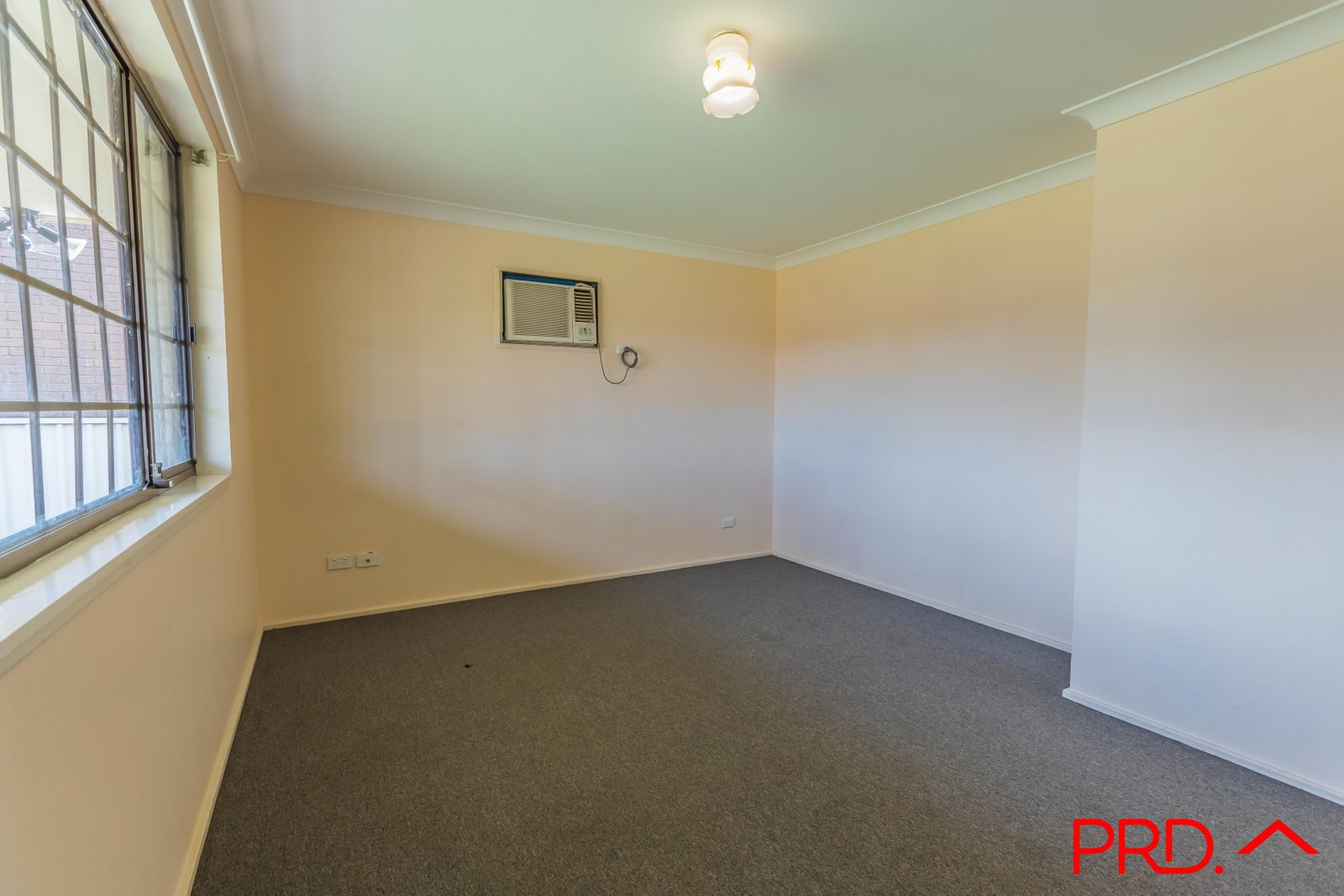45 Quinn Street TAMWORTH 5