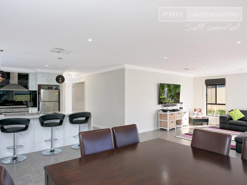 45 Rainbow Drive ESTELLA 2