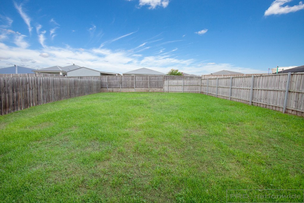 45 Redgum Circuit ABERGLASSLYN 8