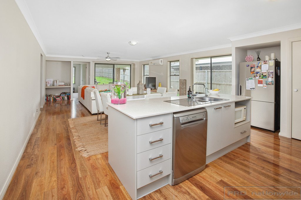 45 Redgum Circuit ABERGLASSLYN 11