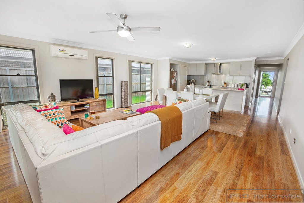 45 Redgum Circuit ABERGLASSLYN 14