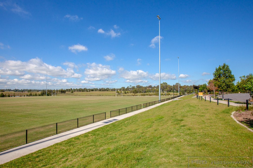 45 Redgum Circuit ABERGLASSLYN 21