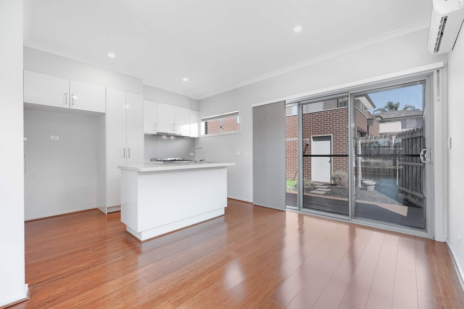 Gallery: 4/5 Reid Street