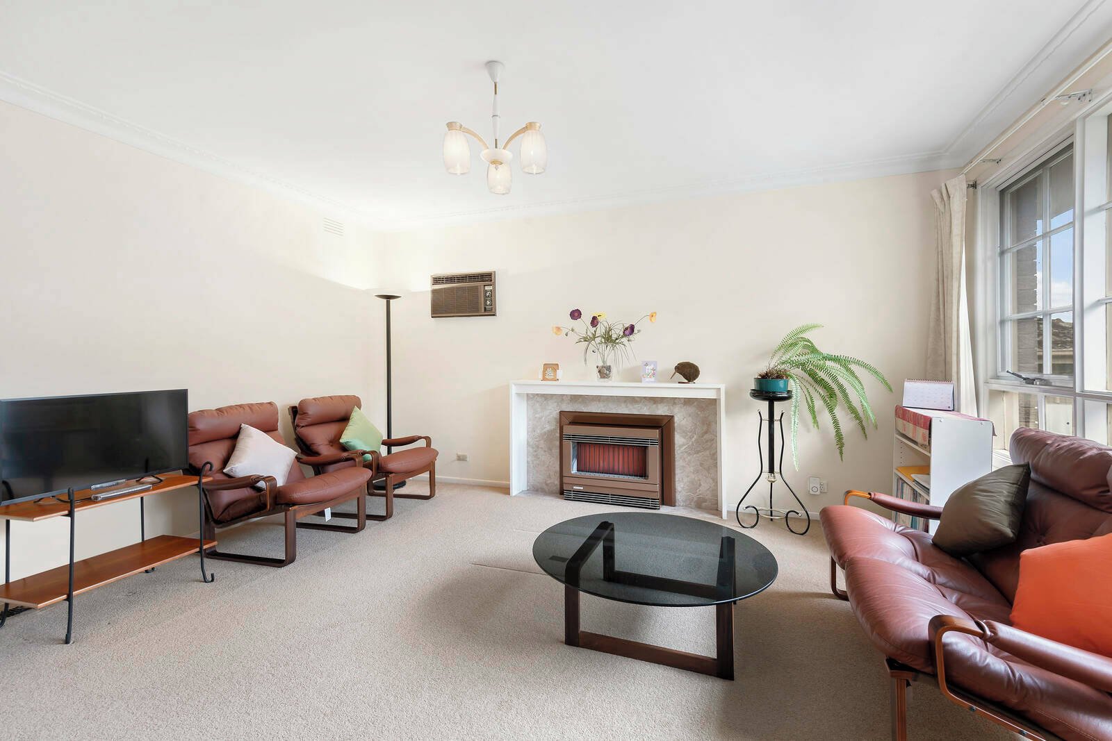 Gallery: 4/5 Renown Street