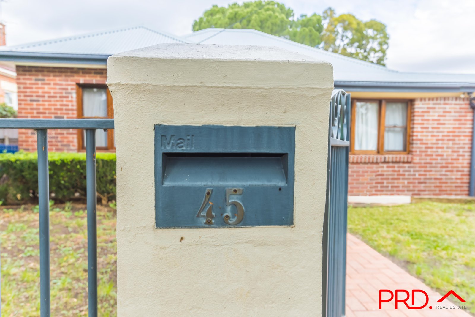 45 Roderick Street TAMWORTH 25