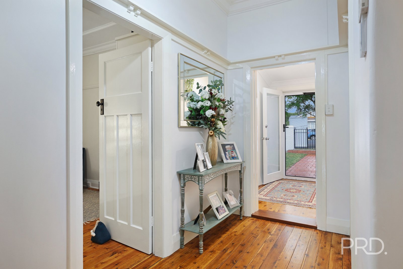 45 Roderick Street TAMWORTH 4