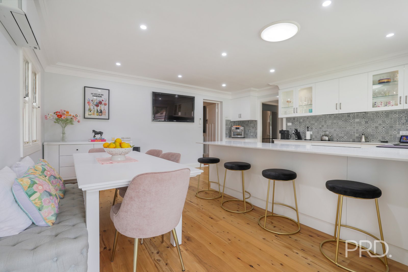 45 Roderick Street TAMWORTH 12