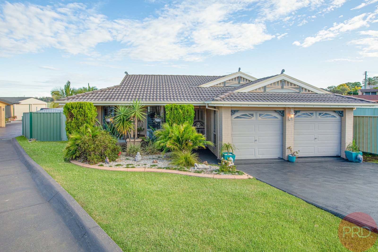 45 Royal Oak Avenue THORNTON 1
