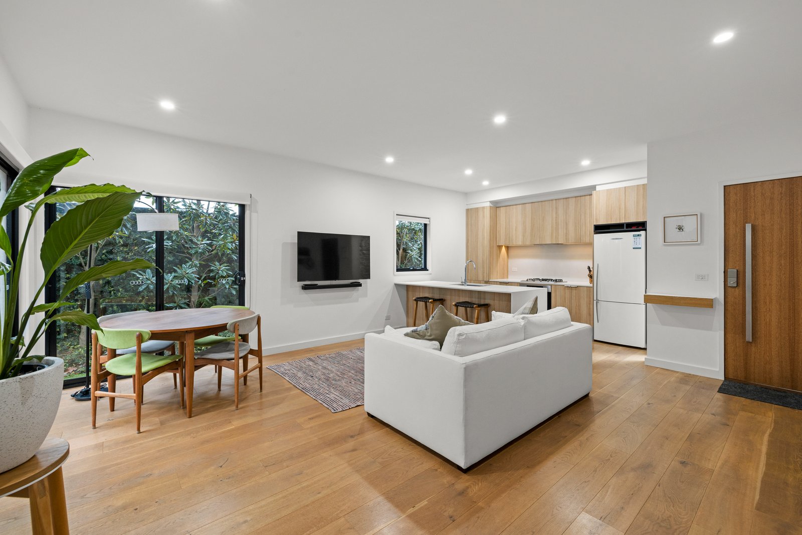 Gallery: 4/5 Salmon Street