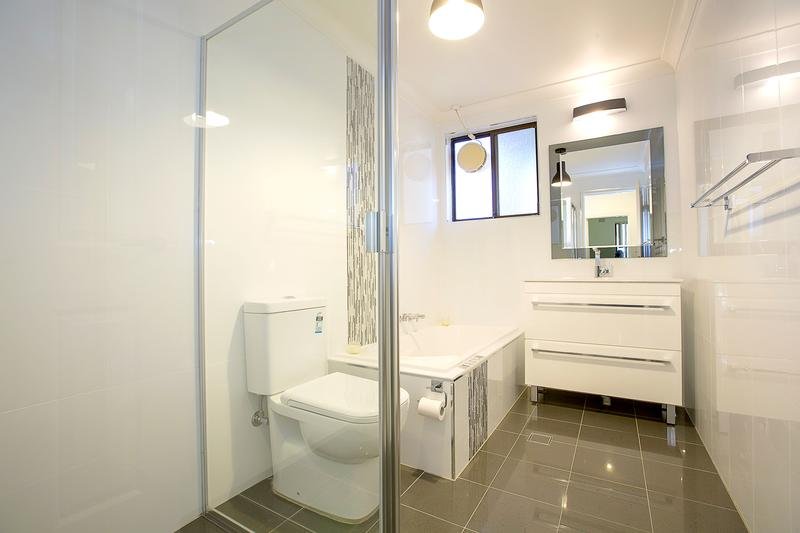 4/5 Santley Crescent KINGSWOOD 7