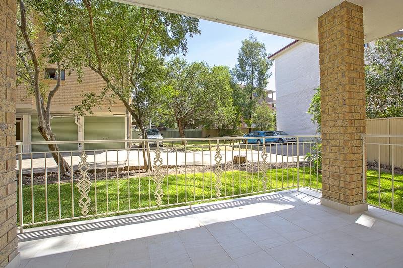 4/5 Santley Crescent KINGSWOOD 9