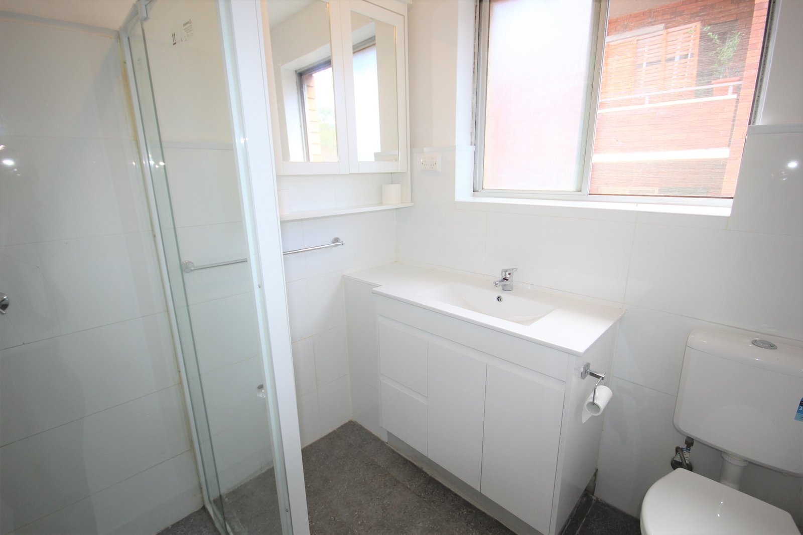 4/5 Short Street CARLTON 4