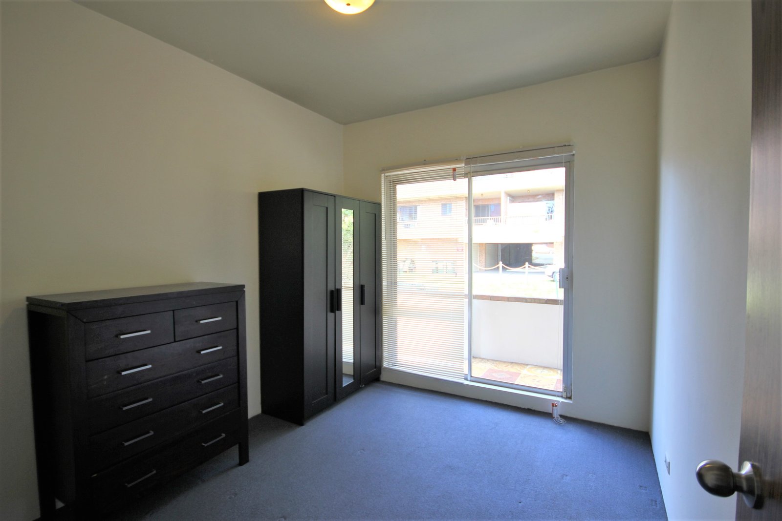 4/5 Short Street CARLTON 6