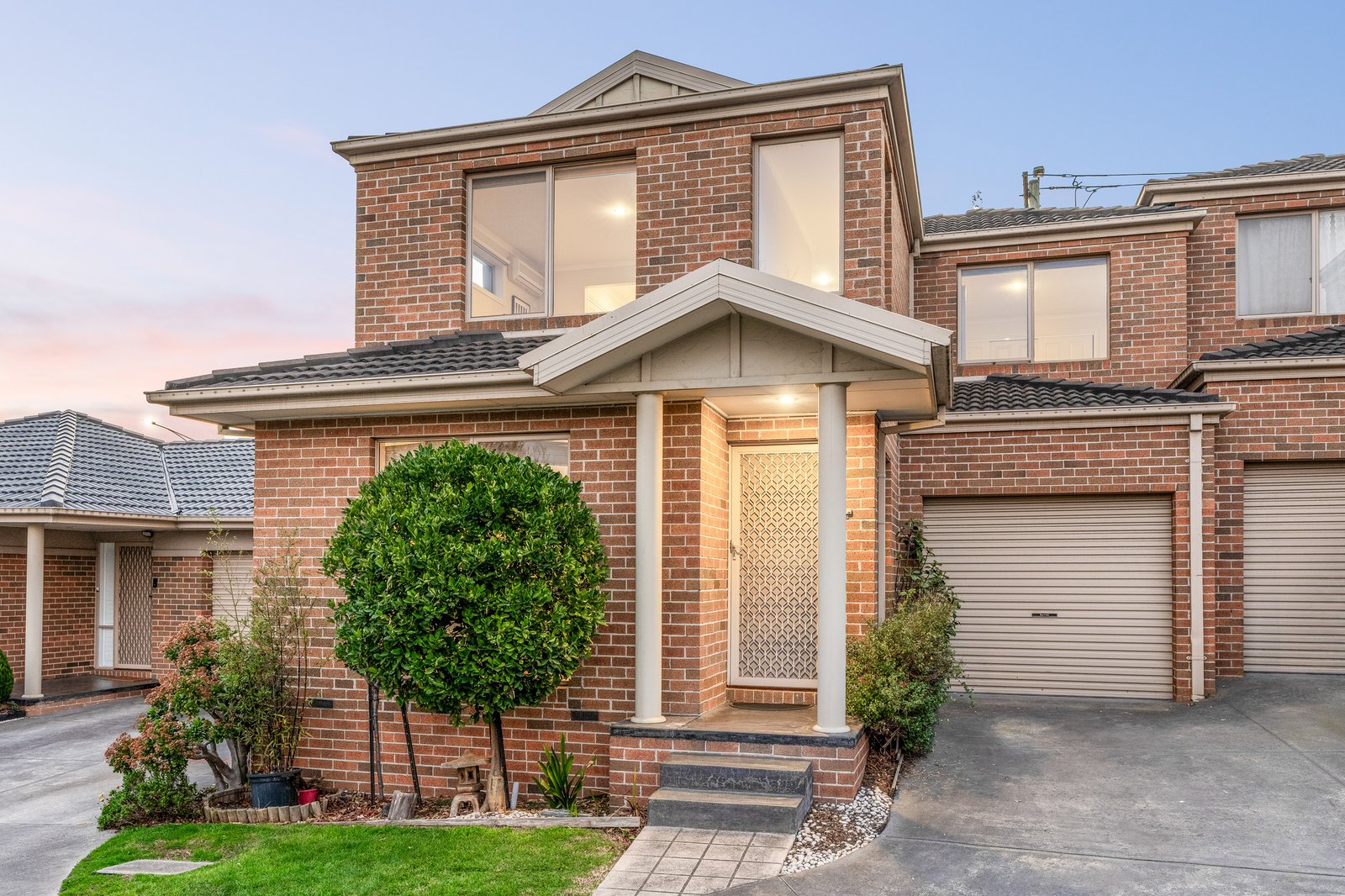 Gallery: 4/5 Sunray Court