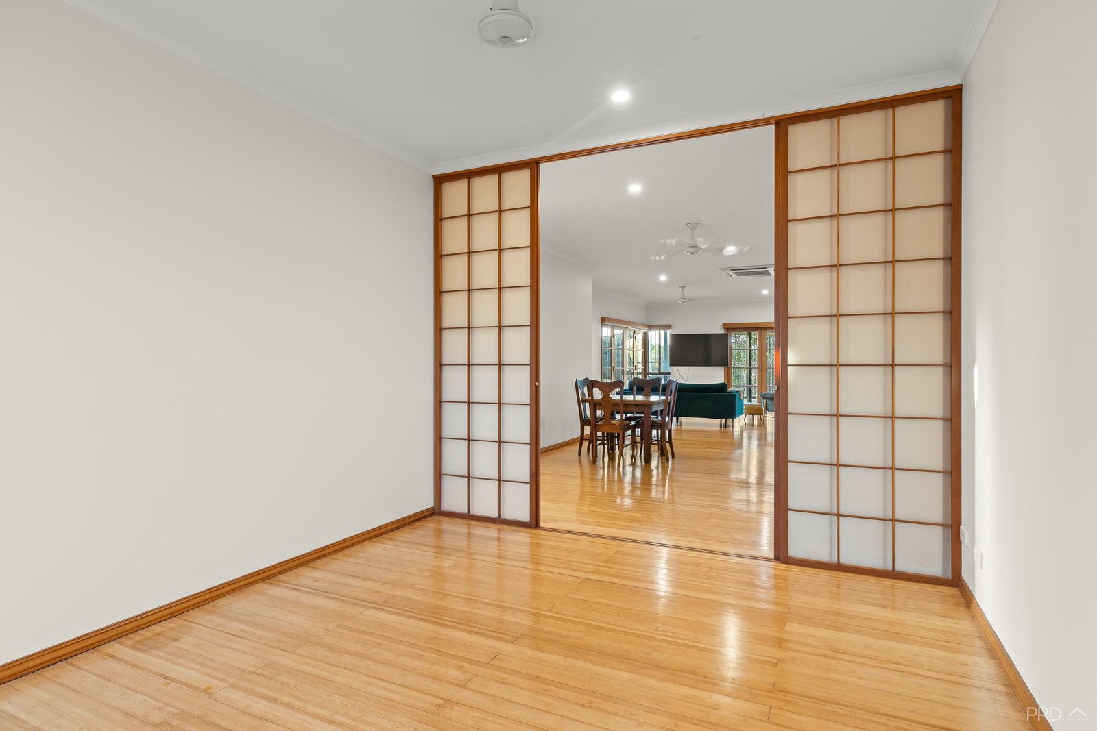 45 Taylor Road CABLE BEACH 28