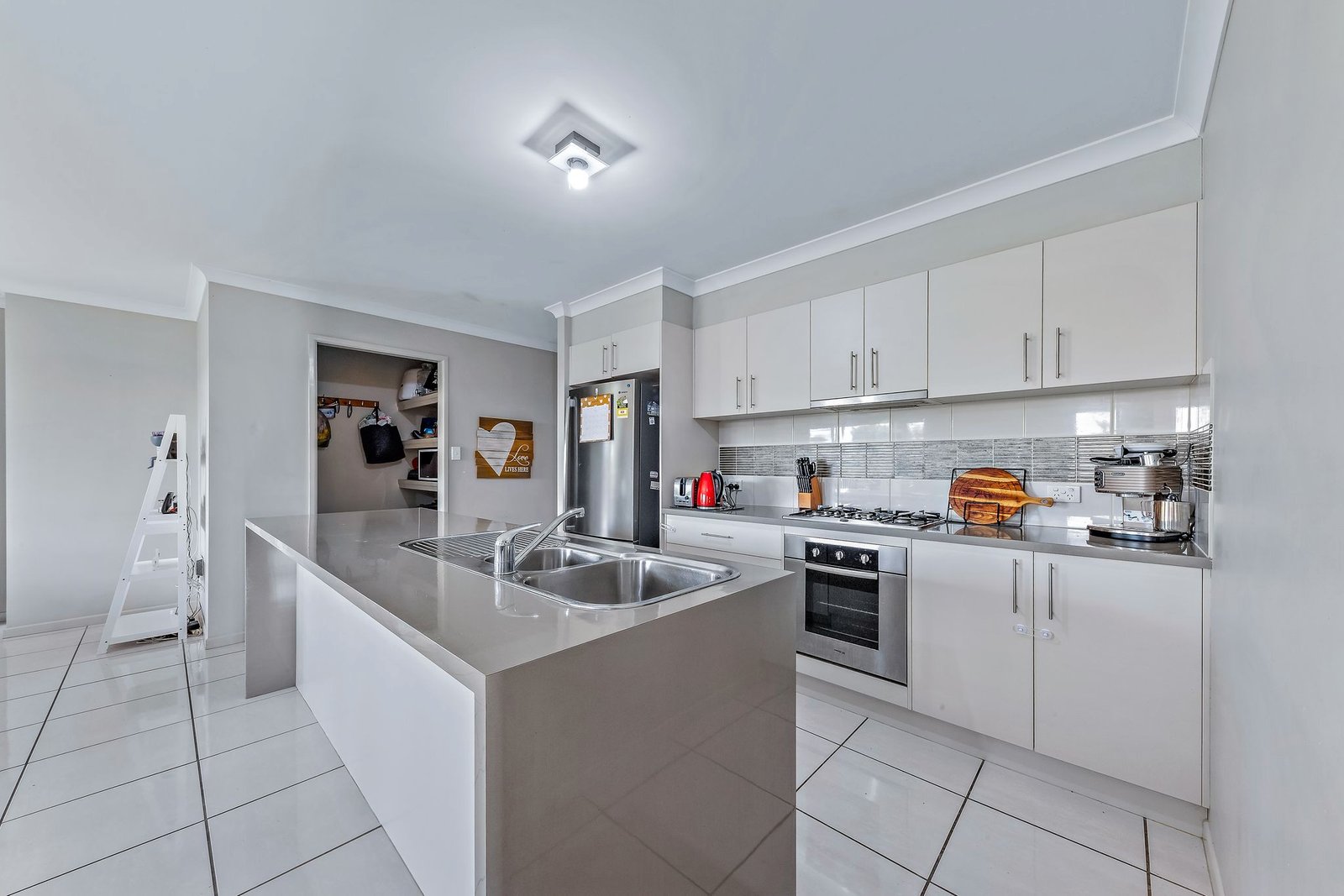 45 Telford Street PROSERPINE 1