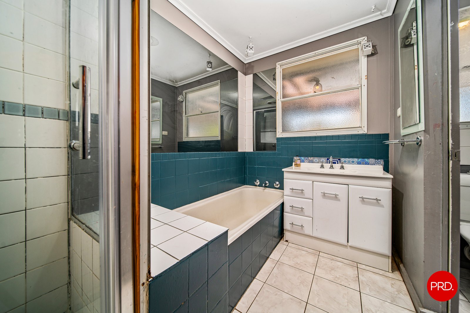 45 Truscott Avenue CALIFORNIA GULLY 8