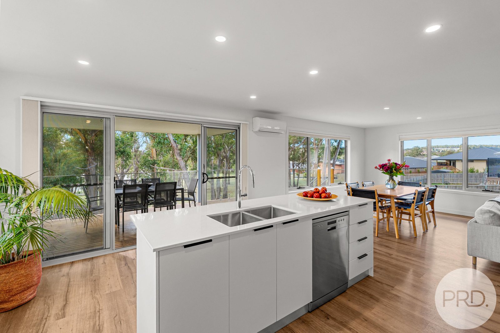 45 Turquoise Way KINGSTON 13