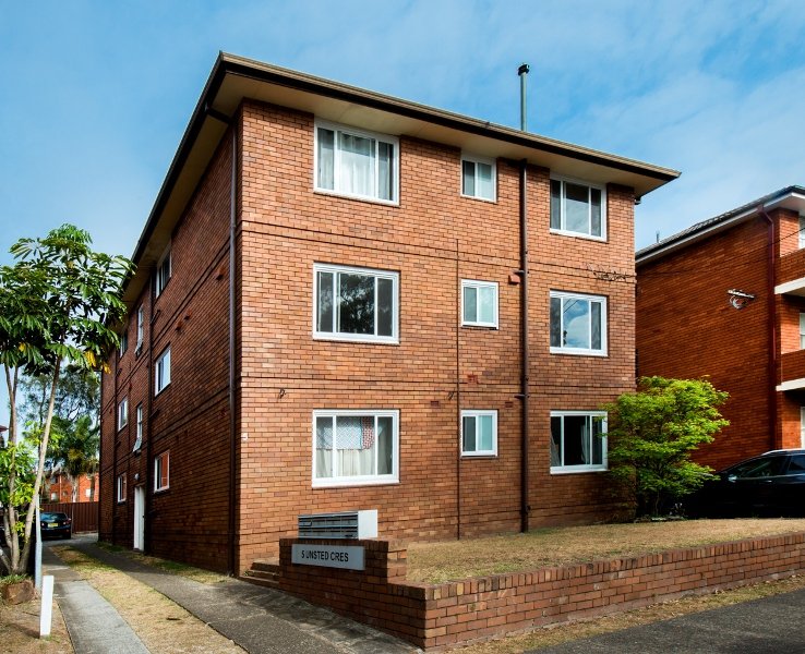 4/5 Unsted Crescent HILLSDALE 1