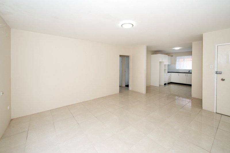 4/5 Unsted Crescent HILLSDALE 2