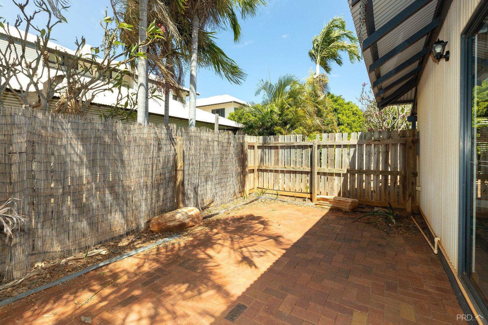 4/5 Whimbrel Street DJUGUN 12