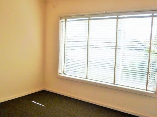 Gallery: 4/50 Bayview Road