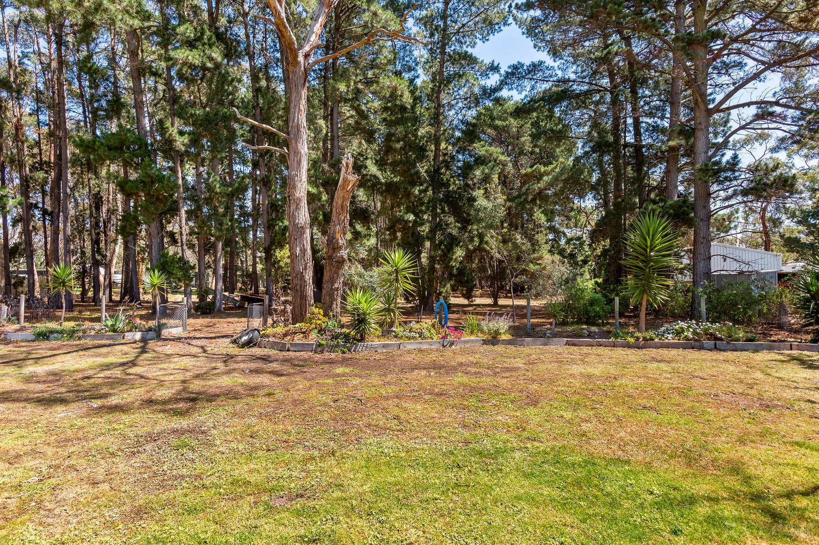 Real Estate and Property in 451-453 Grubb Road, Wallington, VIC