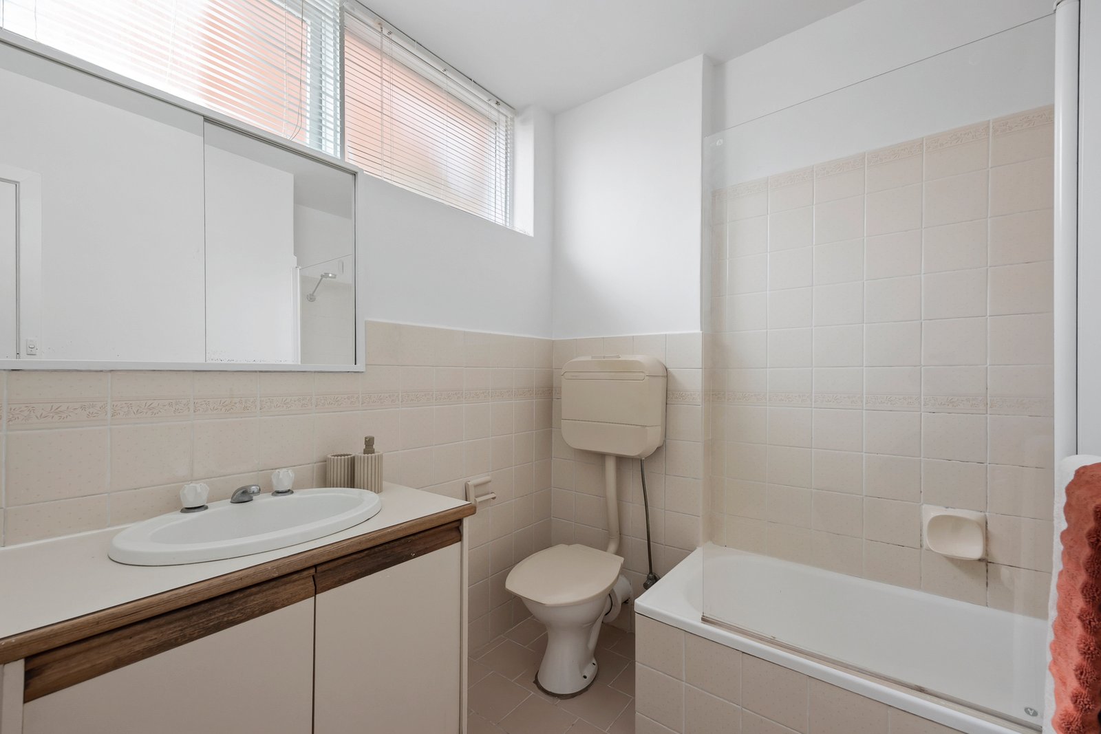 Real Estate and Property in 4/51 Chapel Street, St Kilda, VIC