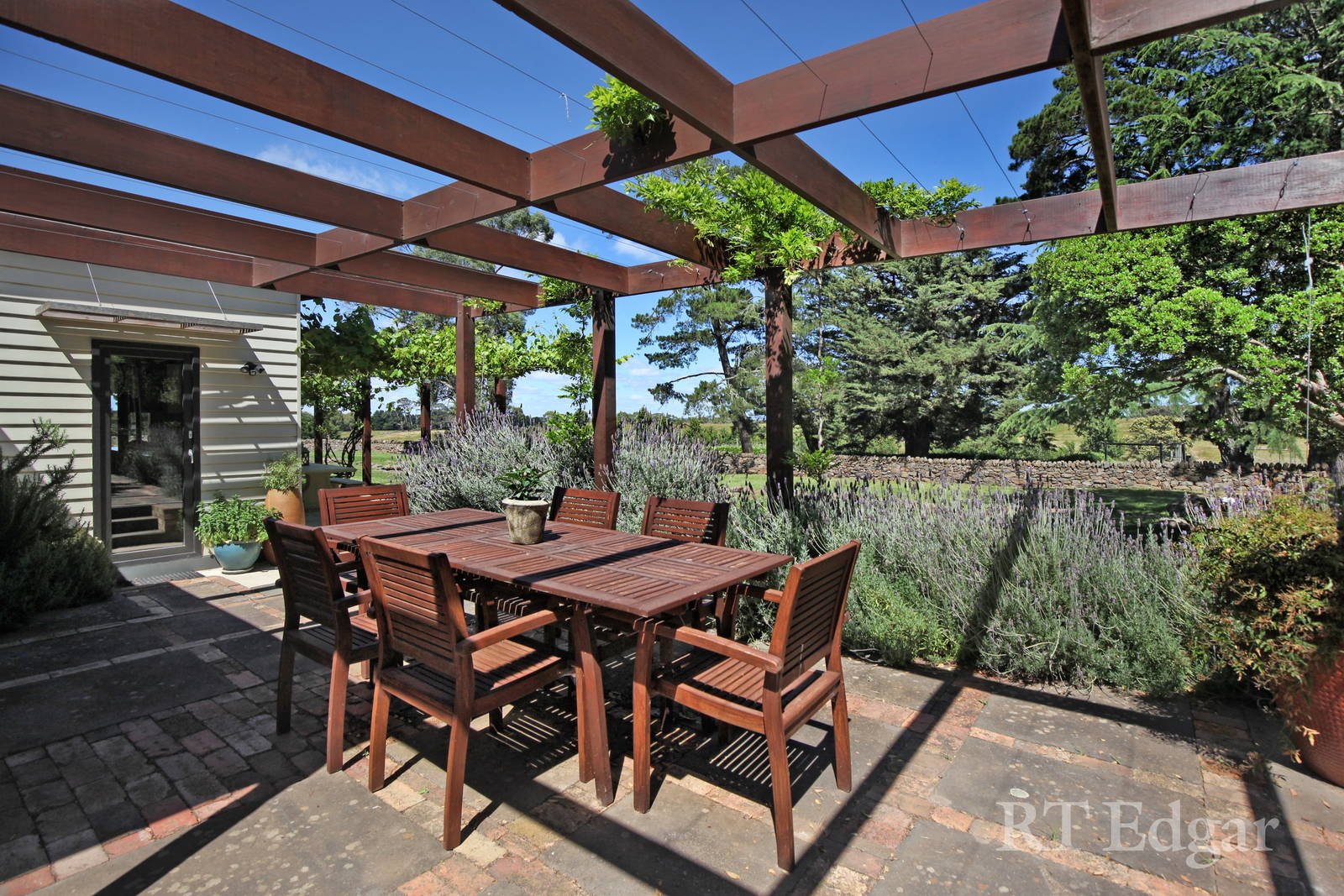 Real Estate and Property in 451 Couangalt Road, Gisborne South, VIC