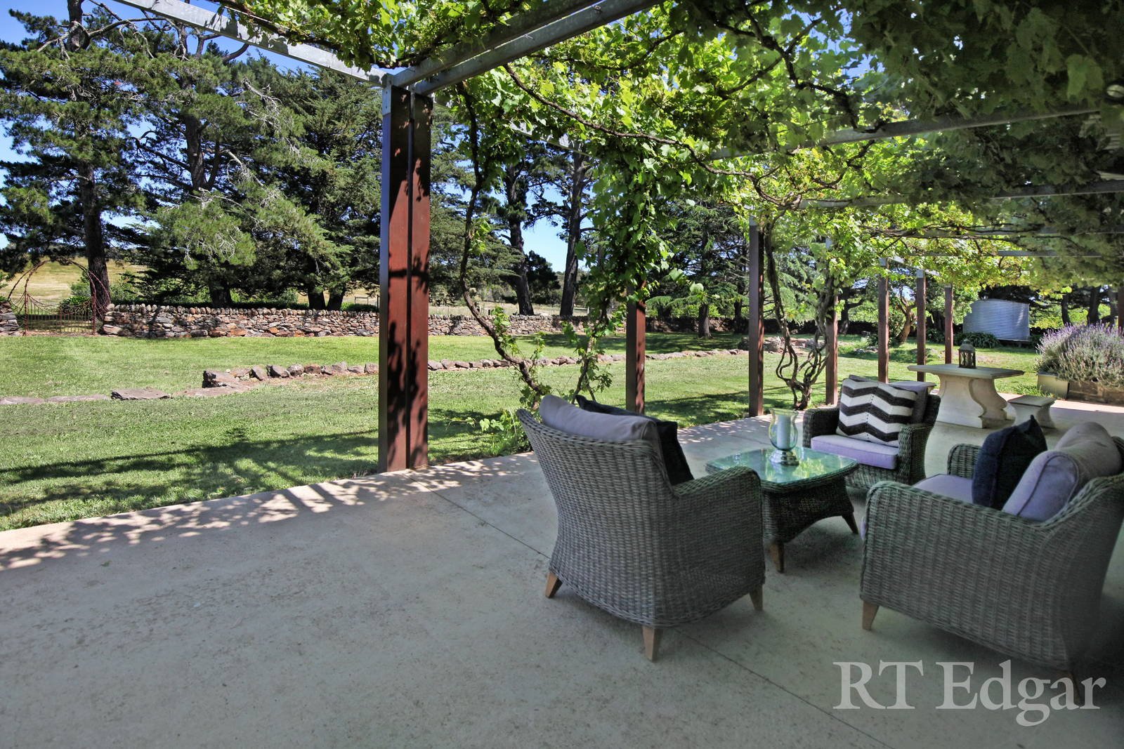 Real Estate and Property in 451 Couangalt Road, Gisborne South, VIC