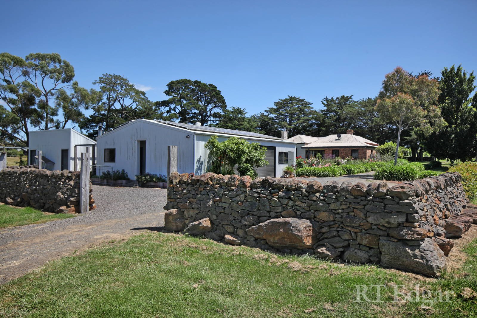 Real Estate and Property in 451 Couangalt Road, Gisborne South, VIC